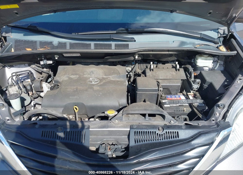 2013 TOYOTA SIENNA LE V6 8 PASSENGER VIN: 5TDKK3DC6DS403508