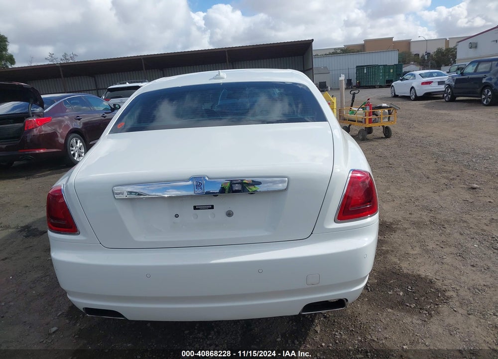 2015 ROLLS-ROYCE GHOST VIN: SCA664S50FUX53190