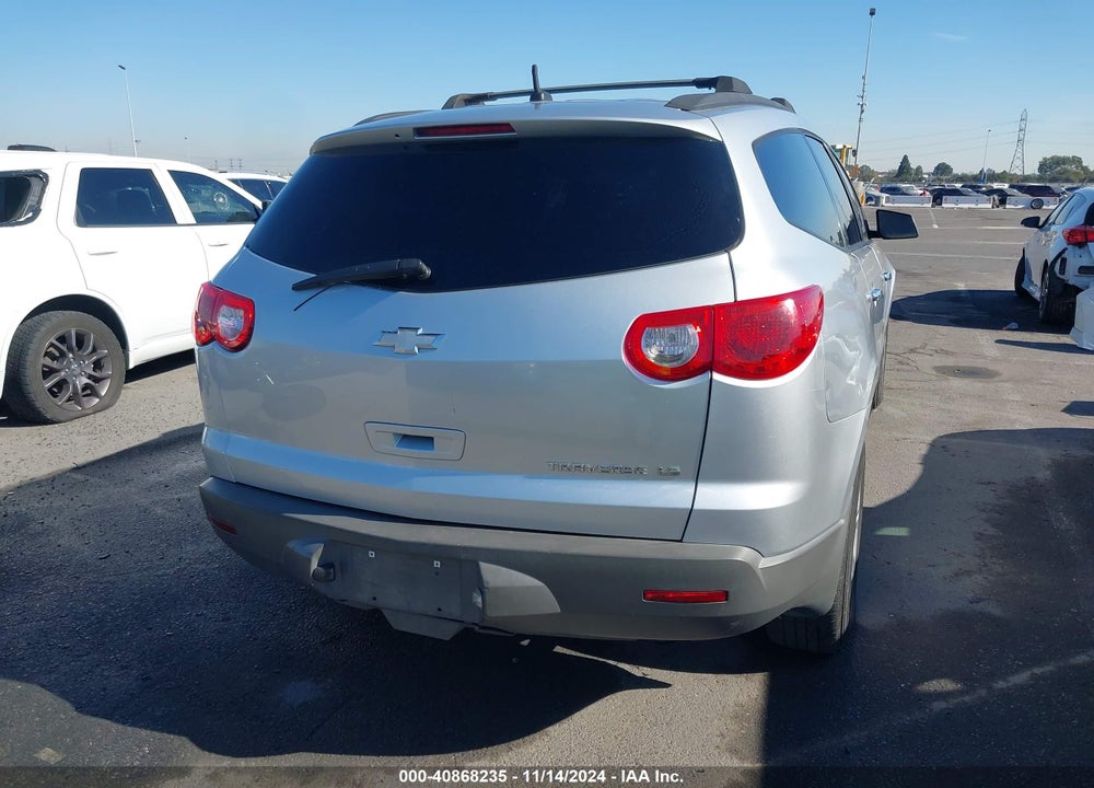 2012 CHEVROLET TRAVERSE LS VIN: 1GNKREED3CJ270675