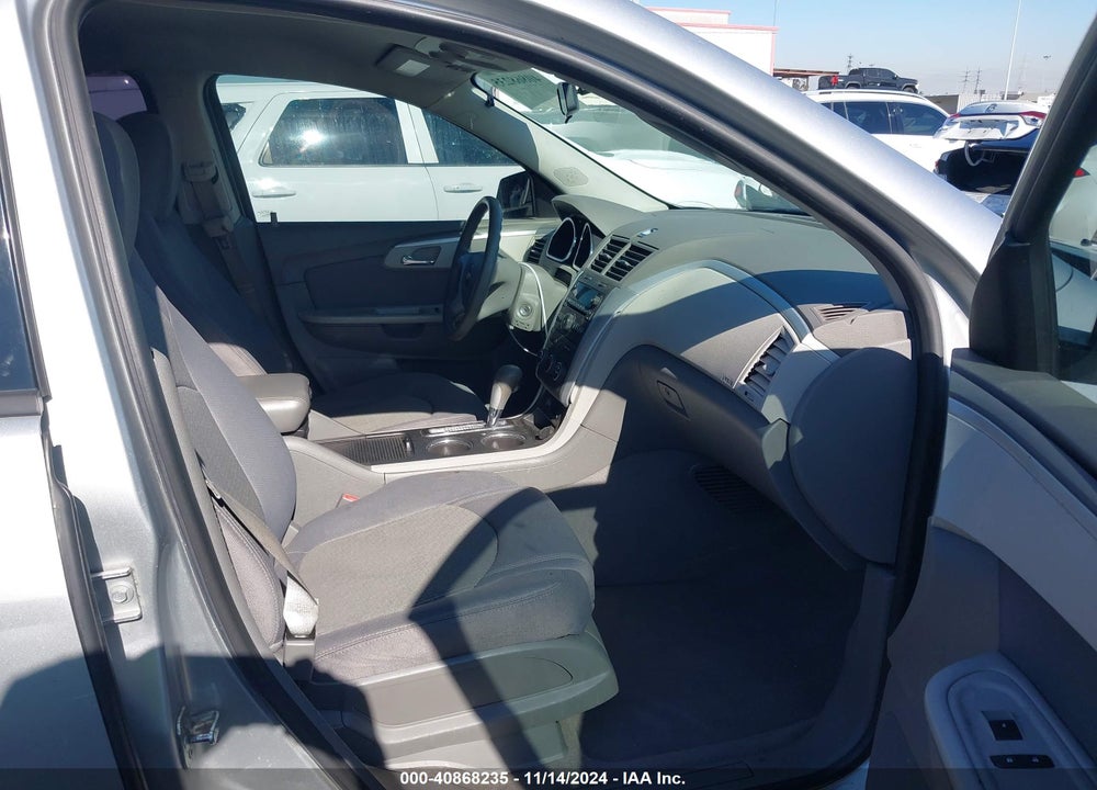 2012 CHEVROLET TRAVERSE LS VIN: 1GNKREED3CJ270675