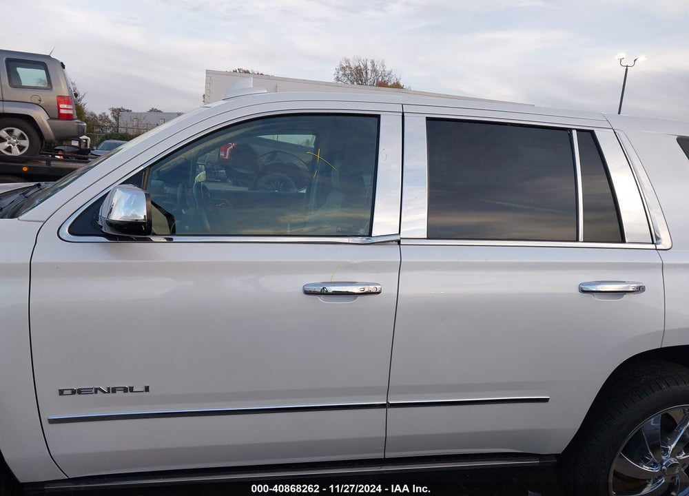 2018 GMC YUKON DENALI VIN: 1GKS2CKJ5JR258431