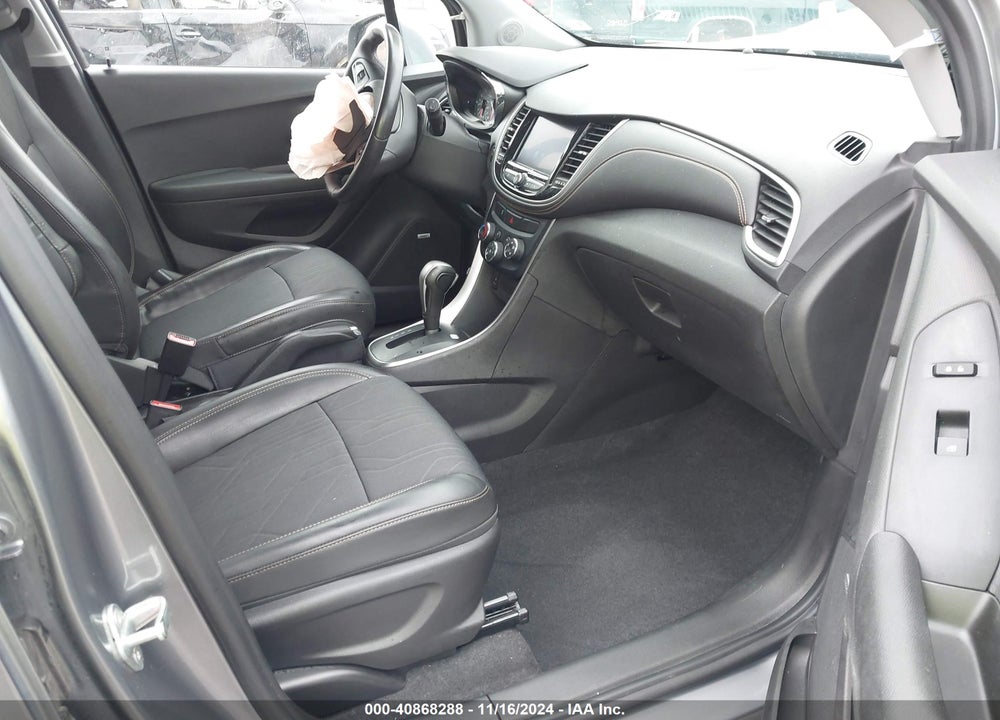 2020 CHEVROLET TRAX FWD LT VIN: 3GNCJLSB2LL308988