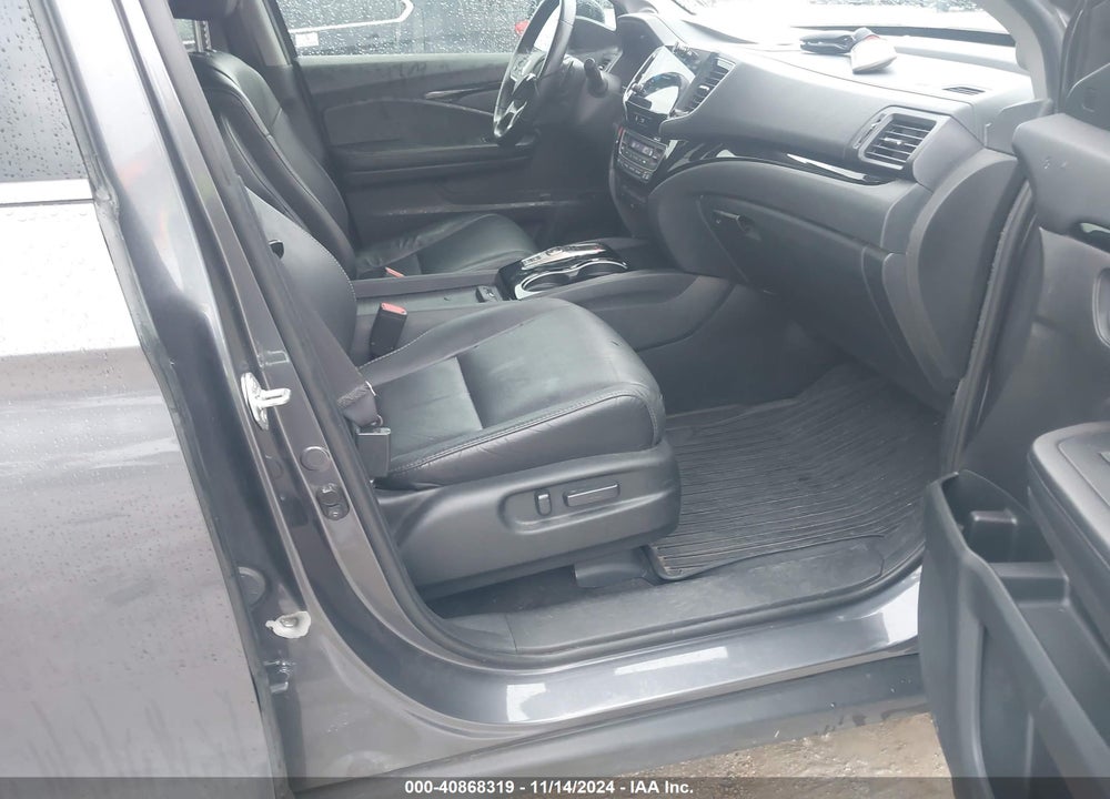 2022 HONDA PILOT AWD TOURING 7 PASSENGER VIN: 5FNYF6H6XNB087721