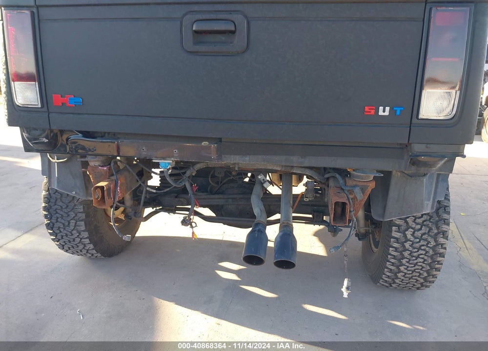 2006 HUMMER H2 SUT VIN: 5GRGN22UX6H106007