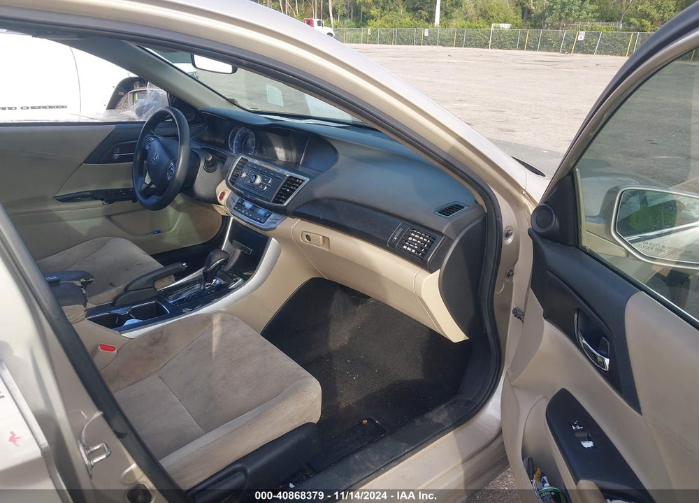 2013 HONDA ACCORD EX VIN: 1HGCR2F70DA015540