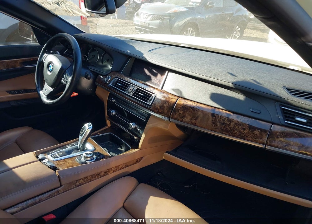 2013 BMW 750I XDRIVE VIN: WBAYB6C50DC998126