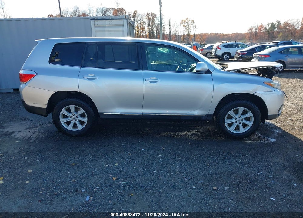 2013 TOYOTA HIGHLANDER BASE V6 VIN: 5TDBK3EH7DS204378