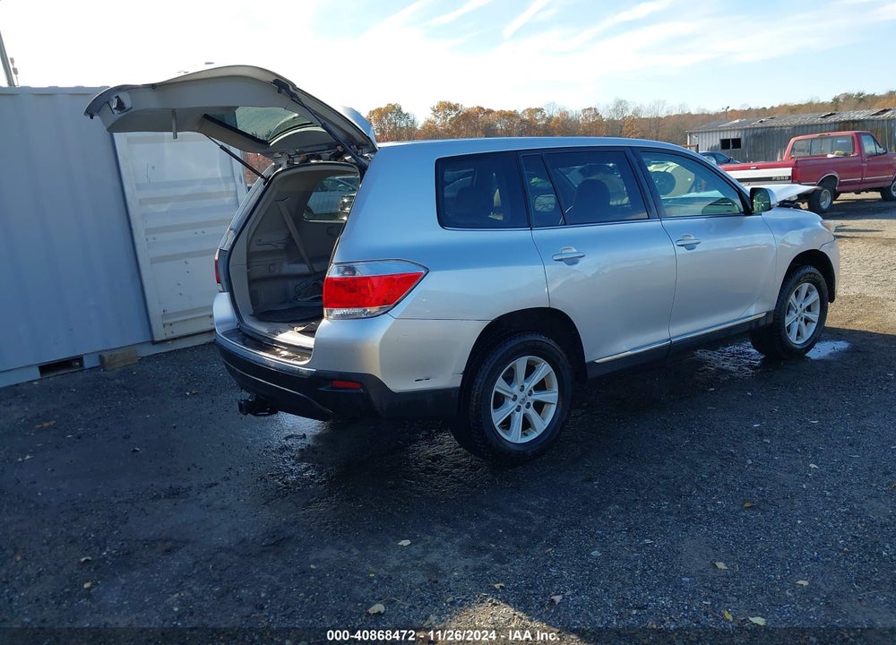 2013 TOYOTA HIGHLANDER BASE V6 VIN: 5TDBK3EH7DS204378
