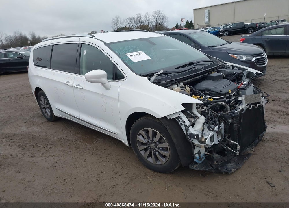 2020 CHRYSLER PACIFICA TOURING L PLUS VIN: 2C4RC1EG7LR172871