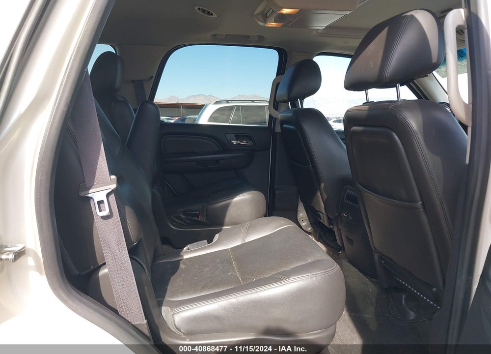 2013 GMC YUKON DENALI VIN: 1GKS2EEF3DR261383