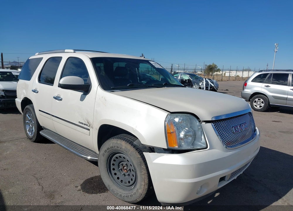 2013 GMC YUKON DENALI VIN: 1GKS2EEF3DR261383