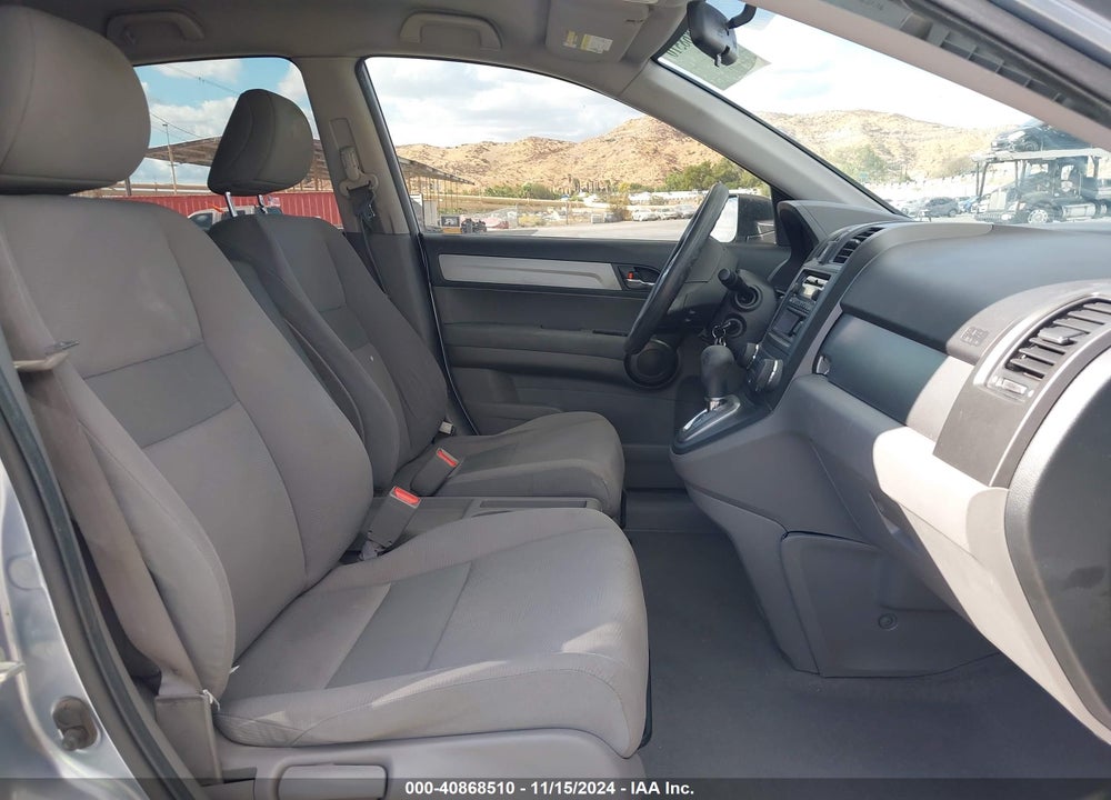 2010 HONDA CR-V LX VIN: JHLRE3H37AC010651