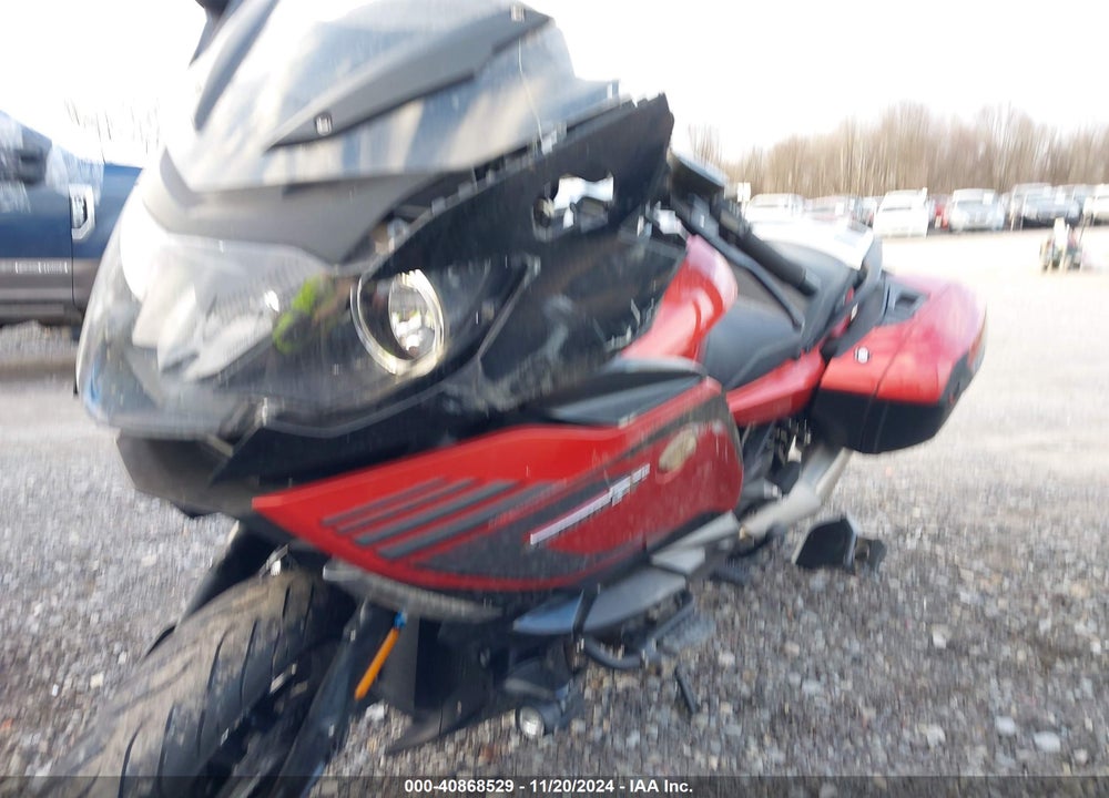 2014 BMW K1600 GT VIN: WB1061101EZX82084