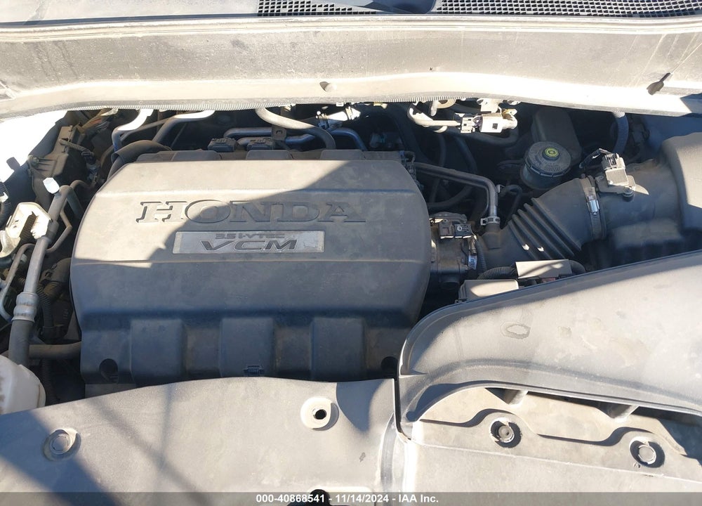 2010 HONDA PILOT TOURING VIN: 5FNYF3H95AB018275