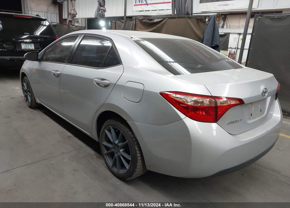 2017 TOYOTA COROLLA LE VIN: 5YFBURHE7HP627748