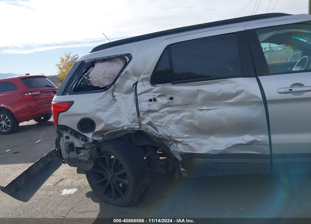 2018 FORD EXPLORER XLT VIN: 1FM5K8D87JGC86285