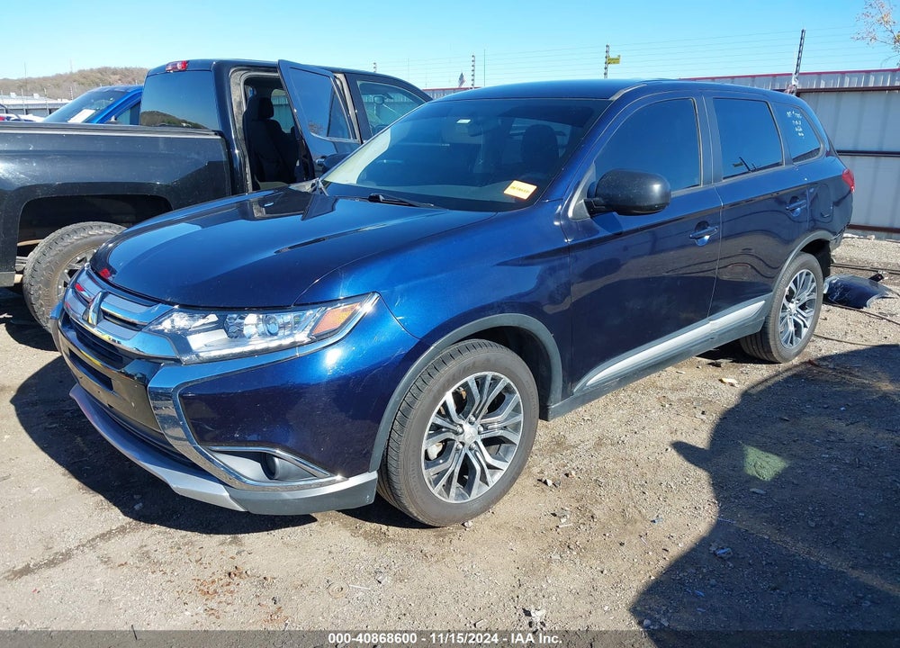 2018 MITSUBISHI OUTLANDER ES VIN: JA4AD2A31JJ003847