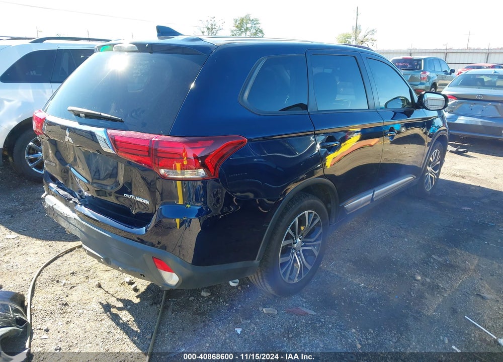 2018 MITSUBISHI OUTLANDER ES VIN: JA4AD2A31JJ003847
