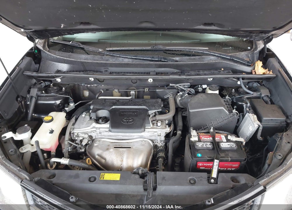 2015 TOYOTA RAV4 XLE VIN: 2T3RFREV0FW332457