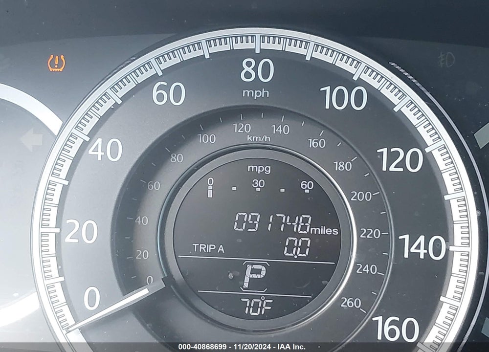 2013 HONDA ACCORD VIN: 1HGCR2F33DA232013