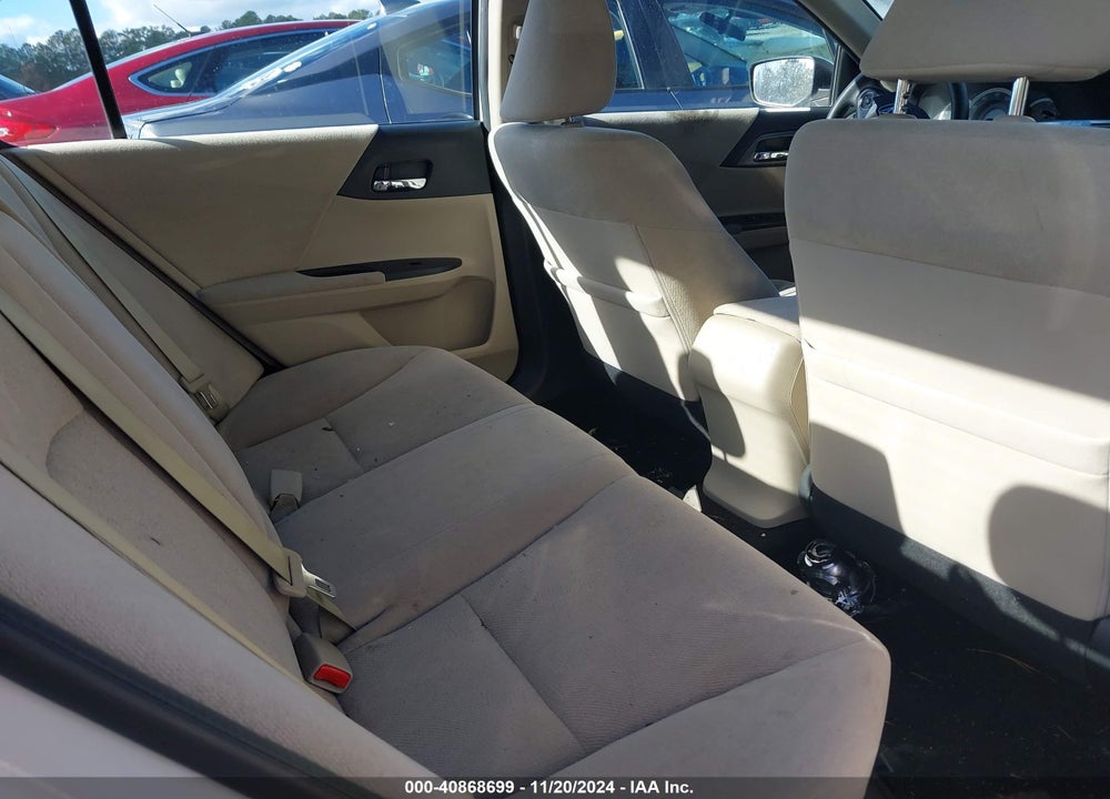2013 HONDA ACCORD VIN: 1HGCR2F33DA232013