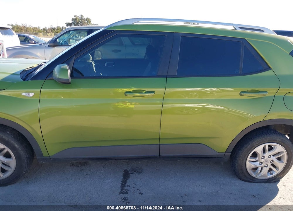 2020 HYUNDAI VENUE VIN: KMHRC8A37LU015139
