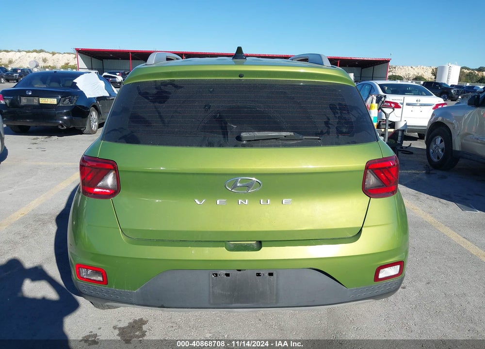 2020 HYUNDAI VENUE VIN: KMHRC8A37LU015139