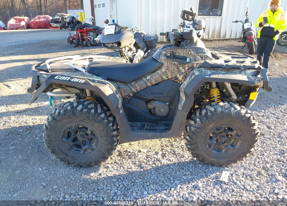2016 CAN-AM OUTLANDER XT 1000R/XT-P 1000R VIN: 3JBLKAX21GJ001061