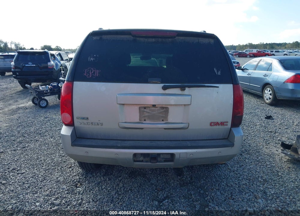2011 GMC YUKON SLT VIN: 1GKS1CE03BR261464