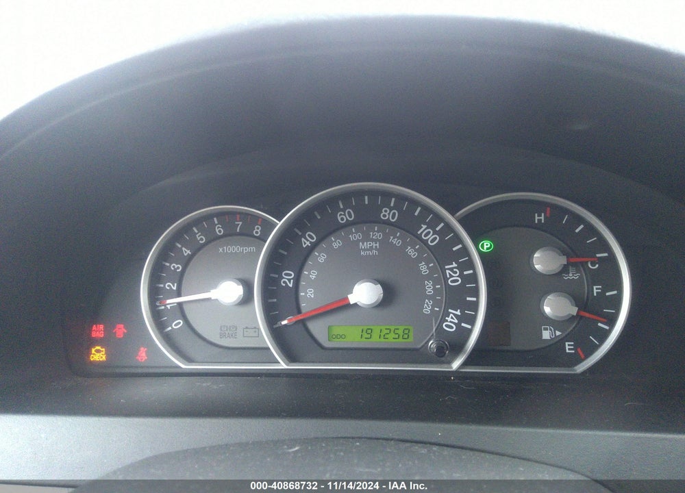2008 KIA SORENTO LX VIN: KNDJD735685769271