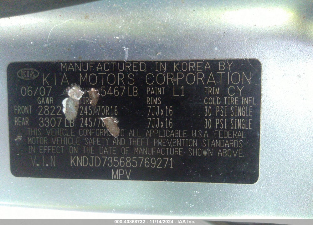 2008 KIA SORENTO LX VIN: KNDJD735685769271