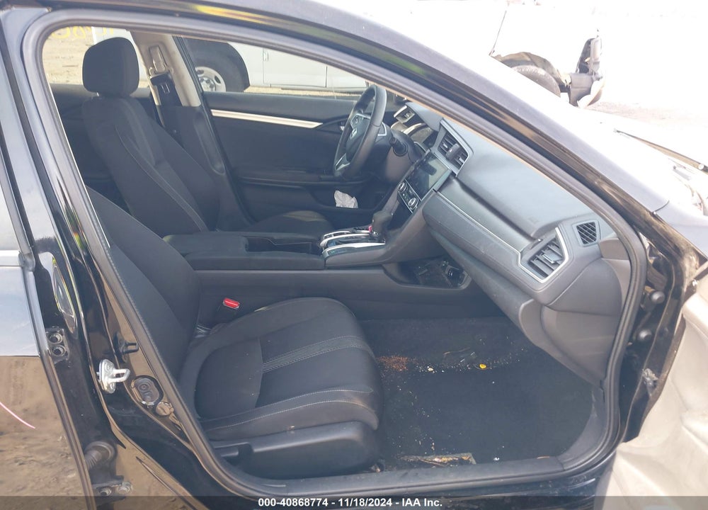 2017 HONDA CIVIC VIN: 2HGFC2F78HH576641