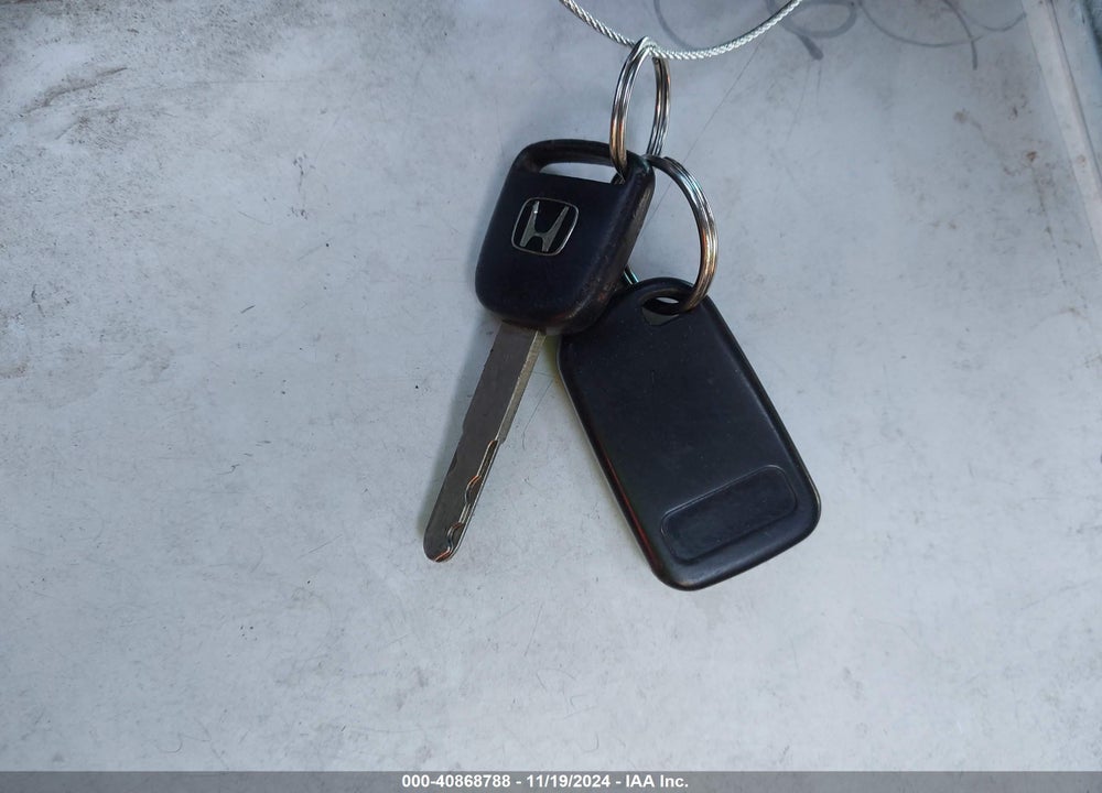 2004 HONDA ODYSSEY EX-L VIN: 5FNRL18724B069088