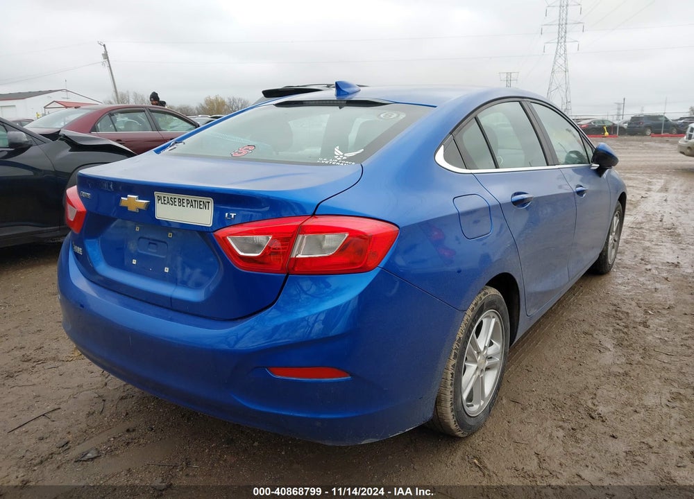 2017 CHEVROLET CRUZE VIN: 1G1BE5SM8H7122365