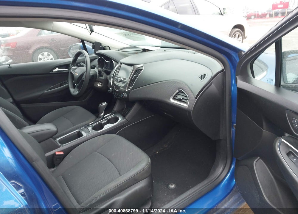 2017 CHEVROLET CRUZE VIN: 1G1BE5SM8H7122365