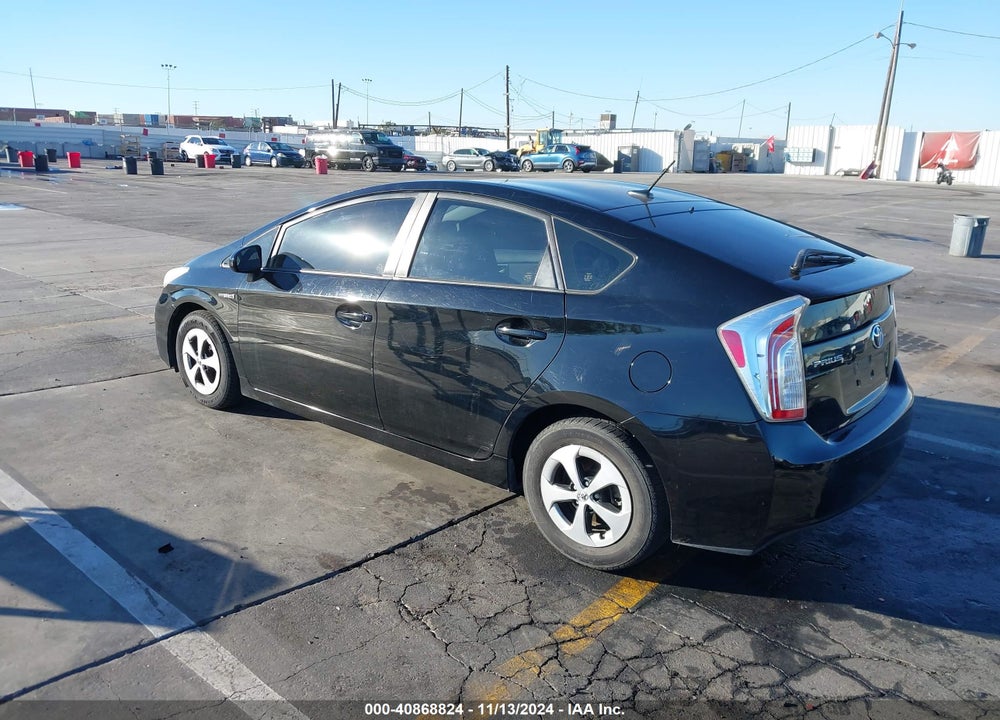 2013 TOYOTA PRIUS THREE VIN: JTDKN3DU5D5598801
