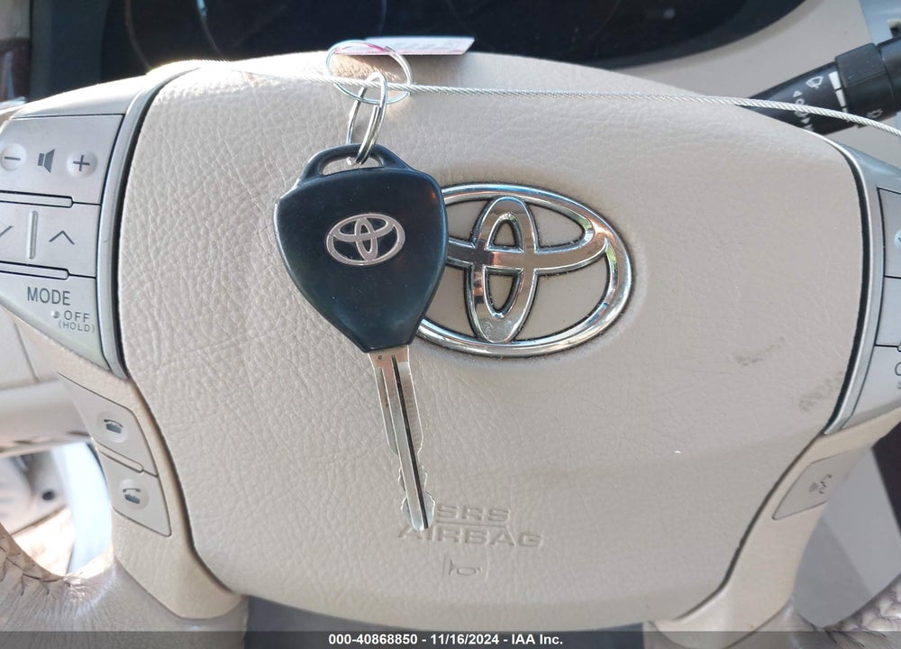 2010 TOYOTA AVALON XLS VIN: 4T1BK3DB8AU359912