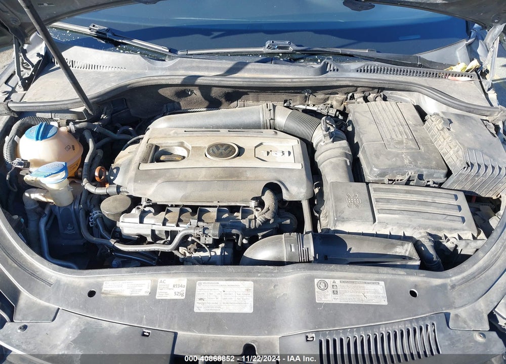 2012 VOLKSWAGEN EOS KOMFORT VIN: WVWBW7AH7CV009807