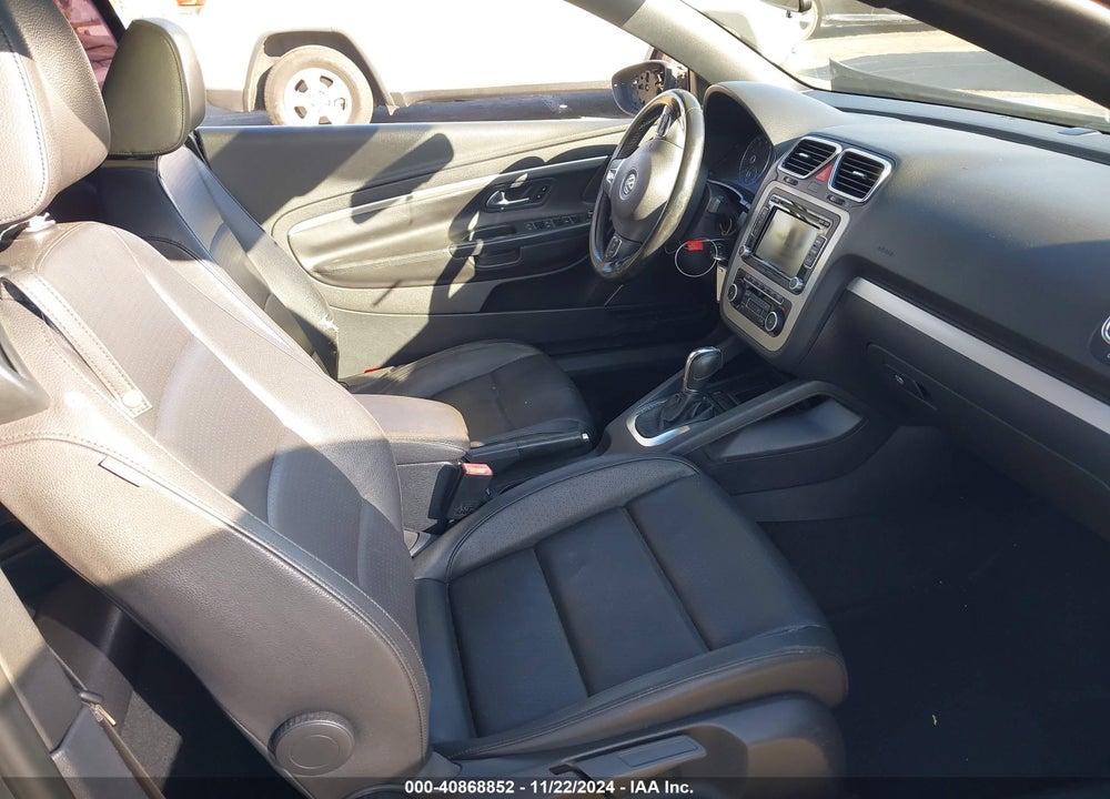 2012 VOLKSWAGEN EOS KOMFORT VIN: WVWBW7AH7CV009807