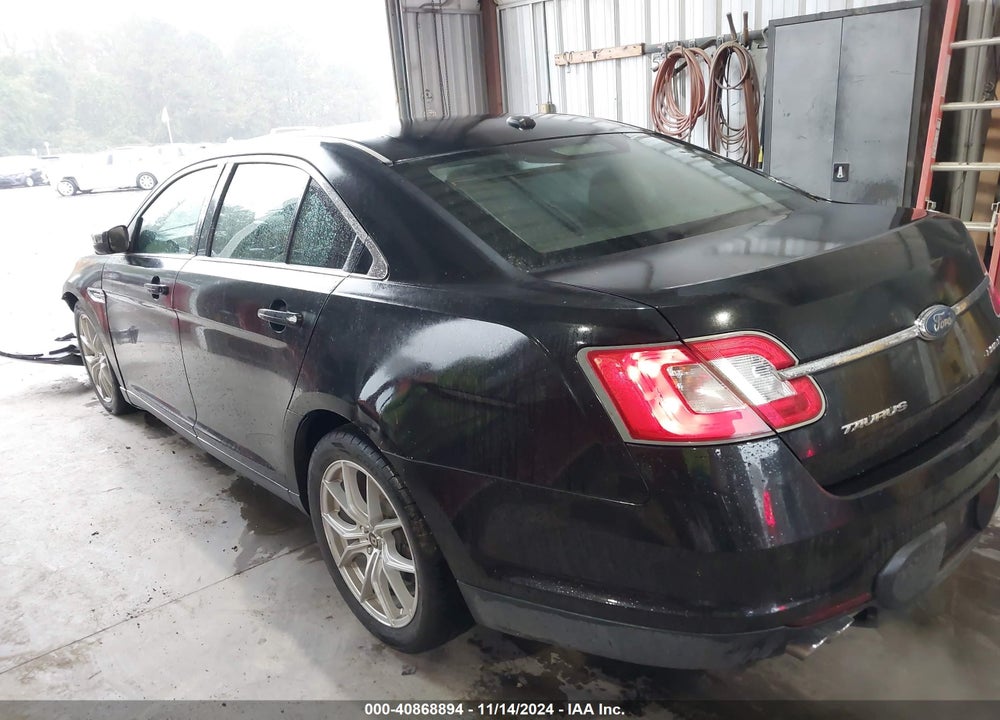 2010 FORD TAURUS VIN: 1FAHP2FW2AG107121