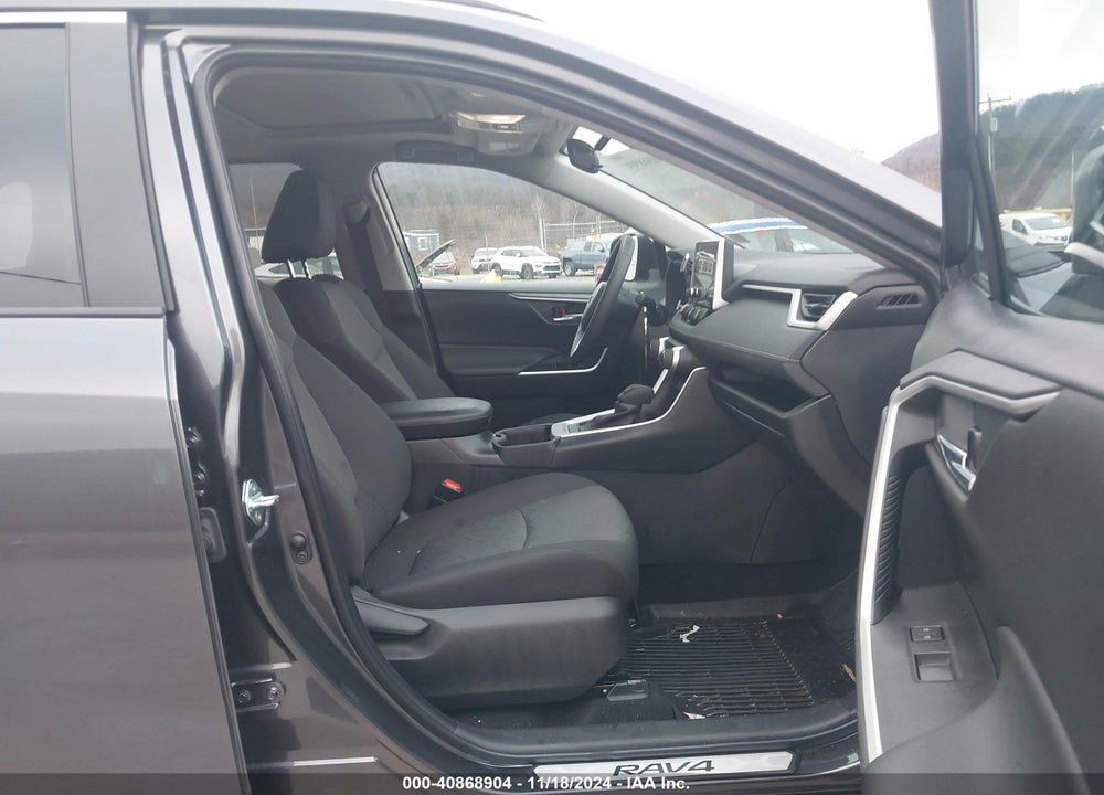 2024 TOYOTA RAV4 XLE VIN: 2T3P1RFV0RC431113