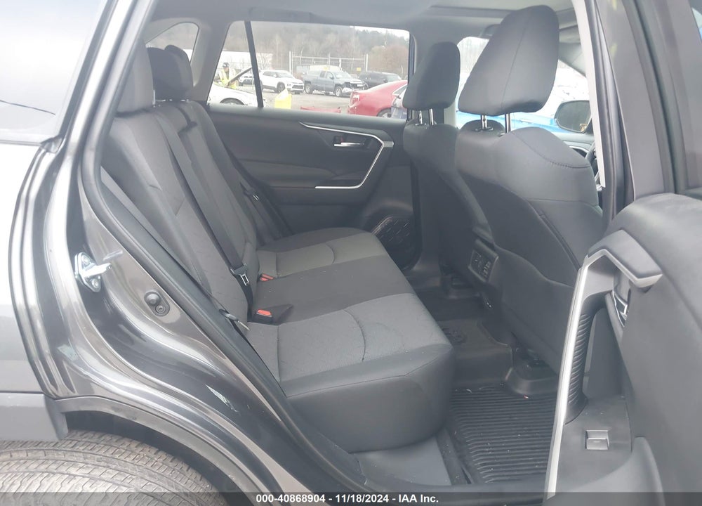 2024 TOYOTA RAV4 XLE VIN: 2T3P1RFV0RC431113