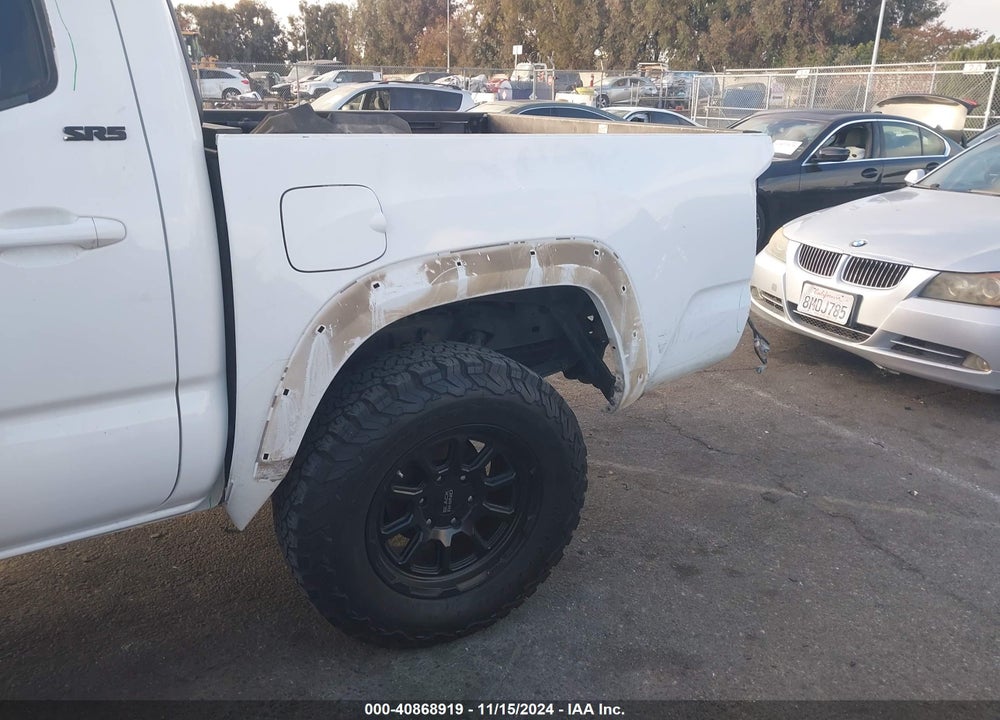2019 TOYOTA TACOMA SR5 V6 VIN: 3TMCZ5AN3KM198213