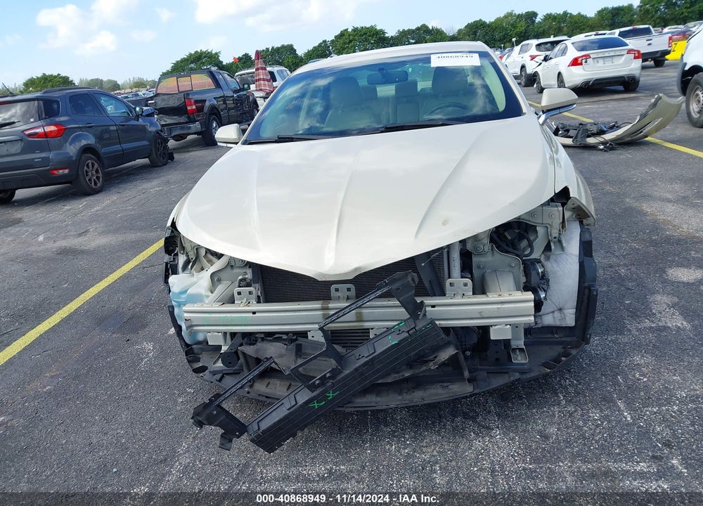2014 LINCOLN MKZ VIN: 3LN6L2G97ER826493