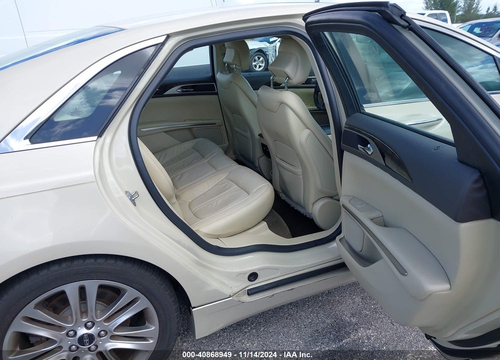 2014 LINCOLN MKZ VIN: 3LN6L2G97ER826493