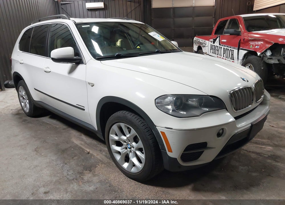 2013 BMW X5 XDRIVE35I/XDRIVE35I PREMIUM/XDRIVE35I SPORT ACTIVITY VIN: 5UXZV4C50D0B24848