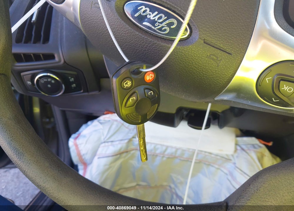 2014 FORD FOCUS SE VIN: 1FADP3F21EL207838