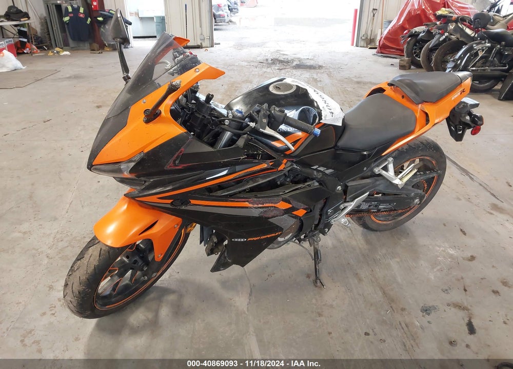 2017 HONDA CBR500 R VIN: MLHPC4417H5400035
