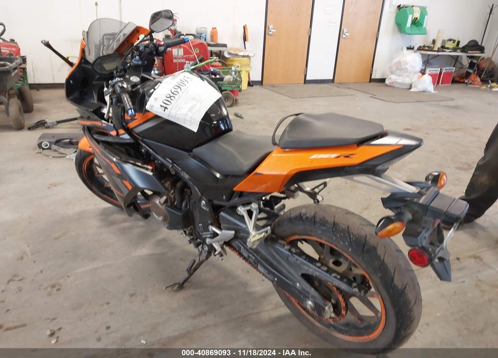 2017 HONDA CBR500 R VIN: MLHPC4417H5400035