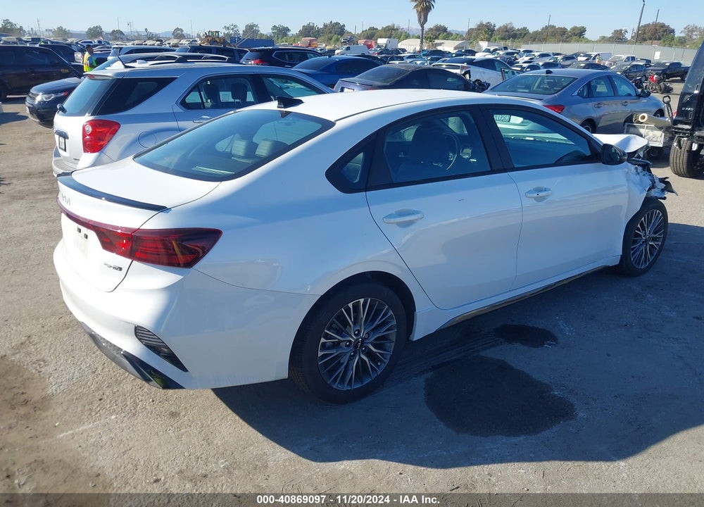 2022 KIA FORTE GT LINE VIN: 3KPF54AD1NE491021